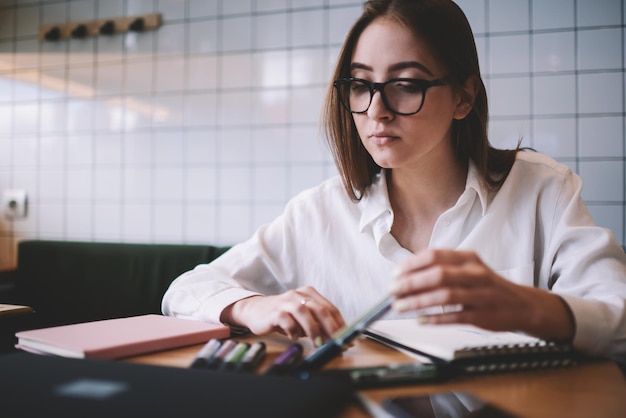 Comparing financial examination approaches